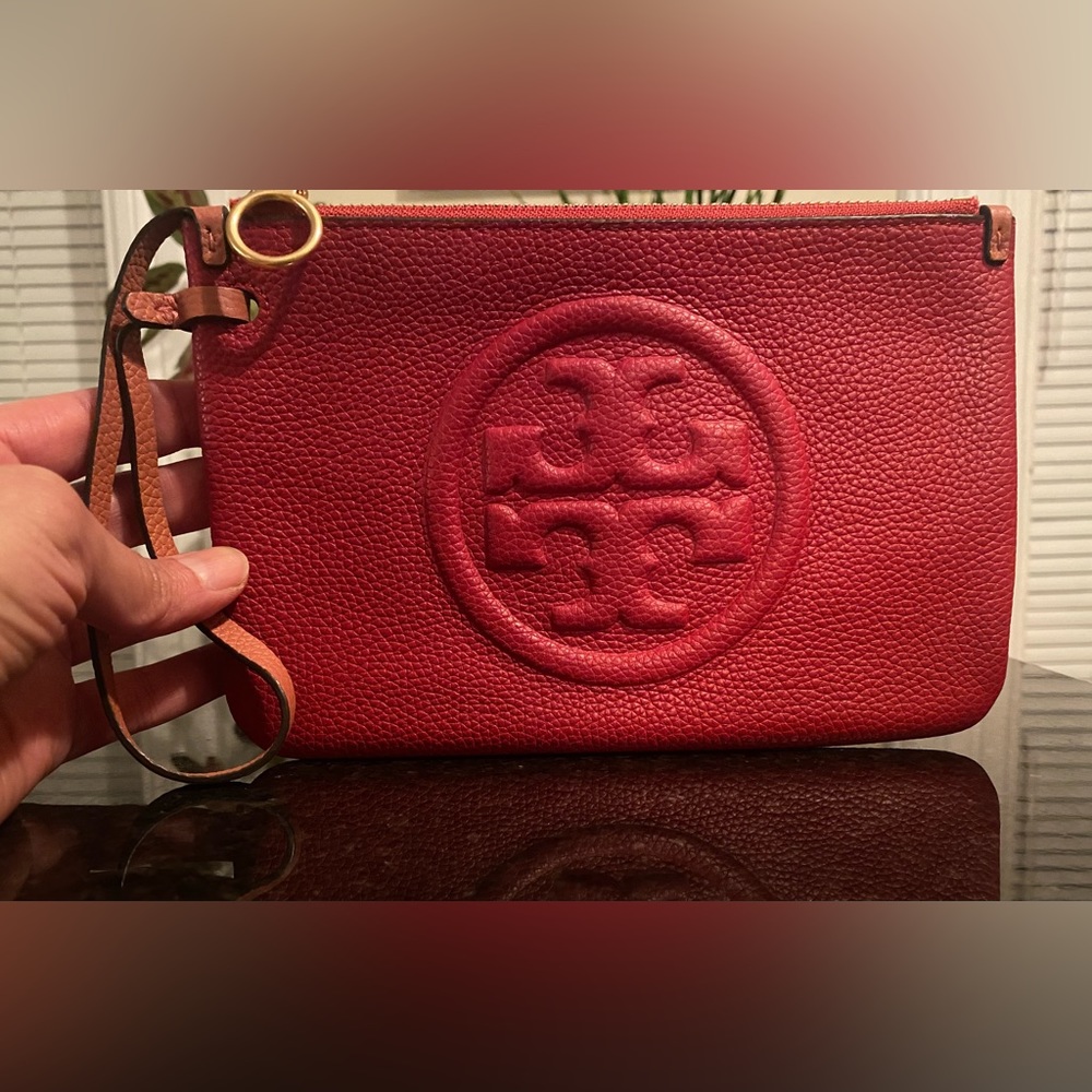 New Tory Burch Leather Wristlet
